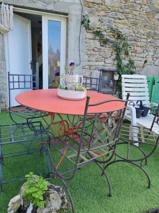 Appartement De La Laiterie Avec Petit Jardin. Eysus Exteriér fotografie